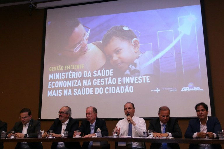 Encontro-com-prefeitos-e-gestores-foto-interna2.jpg