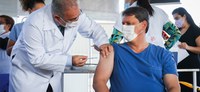 Queiroga vacina autoridades do Governo Federal contra a Covid-19 e destaca importância da imunização