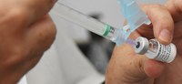 Saúde e Pfizer assinam contrato para compra de mais 100 milhões de doses de vacinas Covid-19