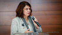 Ministra da Saúde defende ações para aperfeiçoar formação de médicos no Brasil
