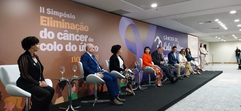 simpósio cancer do colo.jpg