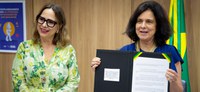 Saúde e Biblioteca Nacional firmam parceria para preservar memória e integração entre cultura e saúde