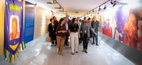 Ministra e Janja visitam exposição que celebra a trajetória de mulheres importantes na saúde