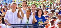 Ministra Nísia participa de caminhada pelos 201 anos da Independência da Bahia