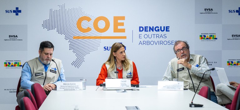 Coletiva dengue guilherme.jpg