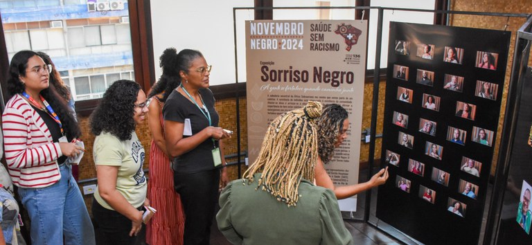 sorriso negro exposição.jpg