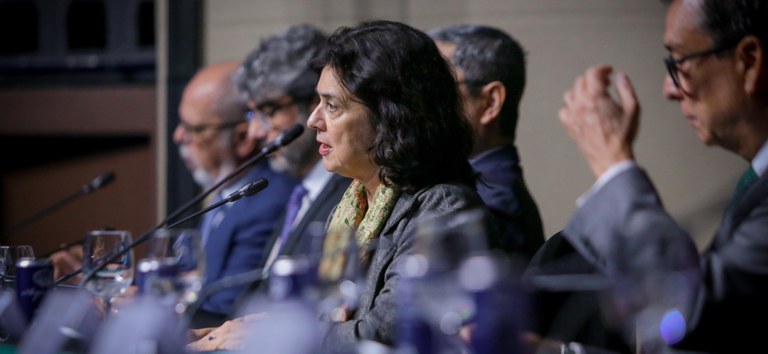 Ministra da Saúde participa do 28º Congresso da Associação Brasileira de Planos de Saúde