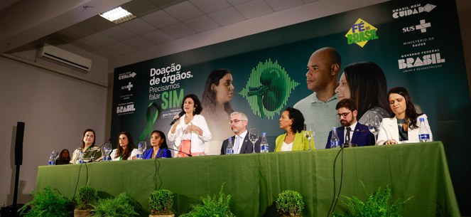 mesa coletiva doação de órgãos.jpg