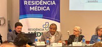 Programas de residência médica são discutidos durante plenária da comissão nacional