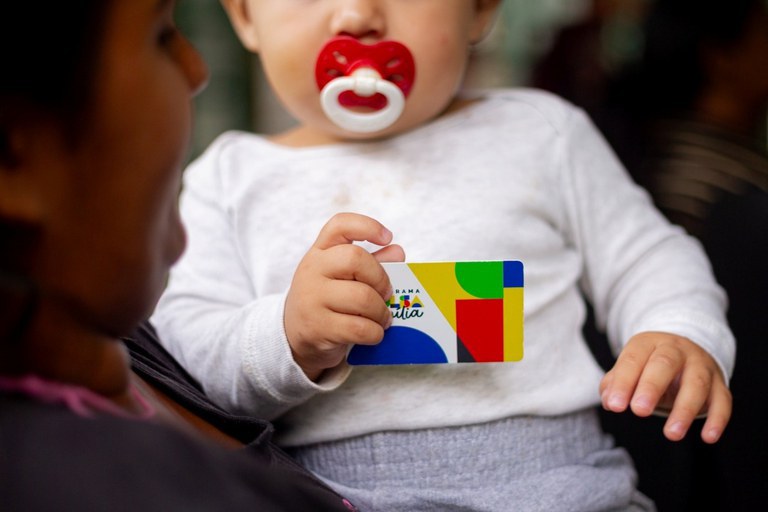 Mais de 253 mil famílias de Mato Grosso recebem o Bolsa Família em outubro