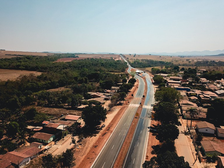 Governo Federal entrega 96km em importante rodovia para mineração e agropecuária de Goiás