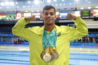 Em dia de adeus de ouro à ginástica e natação, remo tem brilho intenso com Lucas Verthein