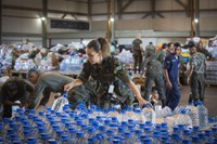 FAB, Exército e voluntários levam 400 toneladas de donativos para Canoas (RS) neste sábado (11)