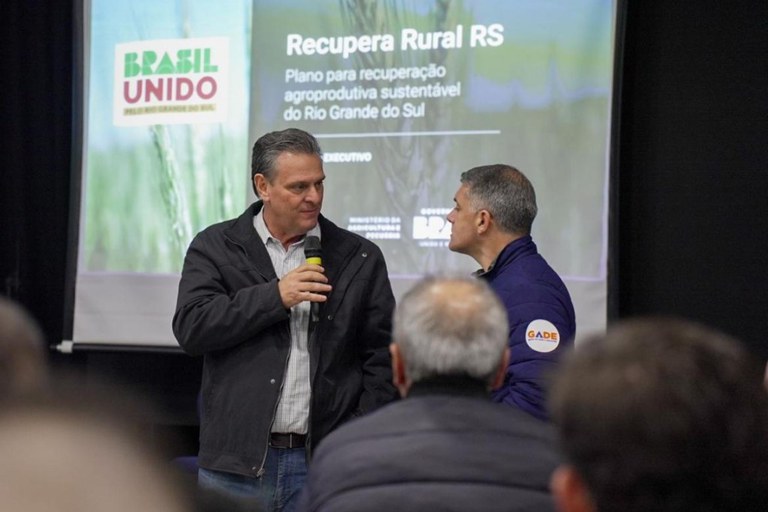 Ministro Carlos Fávaro e secretário Maneco Hassen