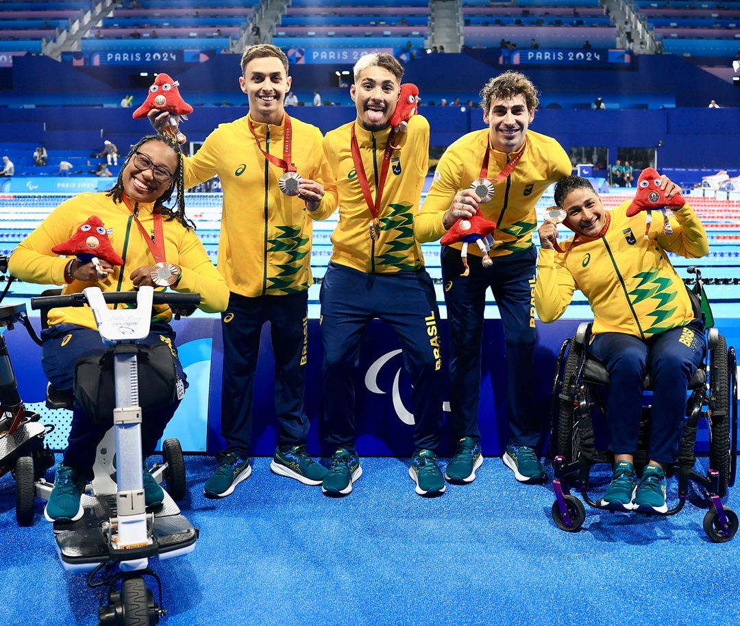 Revezamento de bronze do Brasil na natação. Foto: Ana Patrícia Almeida/CPB