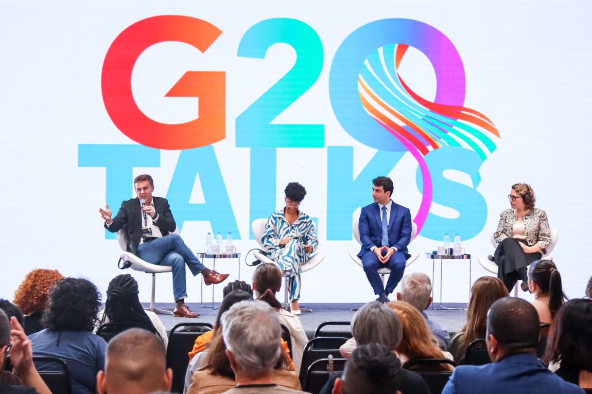 Participantes no painel G20 Talks