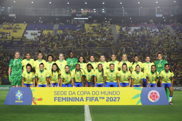 Seleção feminina.jpg