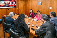 Governo Federal reúne mais de 300 representantes de movimentos sociais para debater desafios e perspectivas da política brasileira