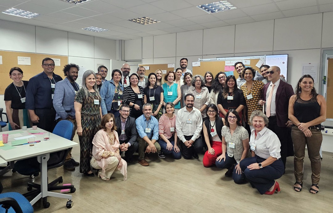 Grupo de Trabalho se reúne em Brasília para avançar na elaboração de guia para uso consciente de telas