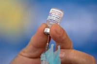 É falso que imunizados contra a gripe recebem vacina bivalente contra Covid sem saber