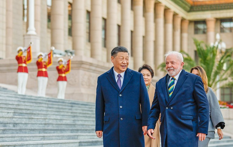 O presidente do Brasil Lula e o presidente chinês Xi Jinping