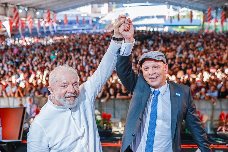 O Presidente da República, Luiz Inácio Lula da Silva ao lado de Moisés Selerges, presidente do Sindicato dos Metalúrgicos do ABC