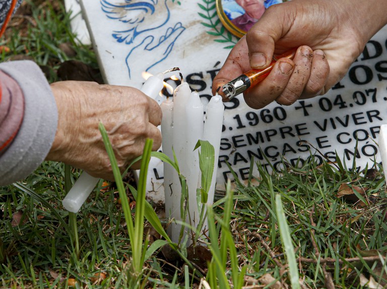 Reforma tributária não aumenta em 206% impostos sobre serviços funerários