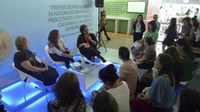 Roda de conversa debate educação alimentar nas escolas