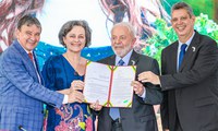 CONSEA entrega ao presidente o relatório final da 6ª Conferência Nacional de Segurança Alimentar e Nutricional