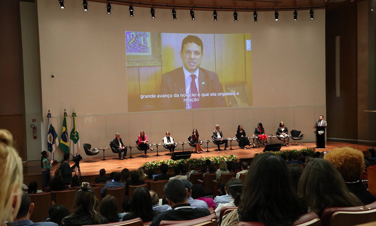 Início do segundo dia do III Seminário MROSC  teve homenagem a Diogo Sant'Ana, que foi Secretário-Executivo da Secretaria Geral da Presidência da República, um dos personagens principais para a implementação do MROSC , que faleceu em 2020.