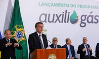 Presidente Bolsonaro regulamenta o Auxílio Gás