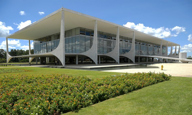 PLANALTo +.jpg