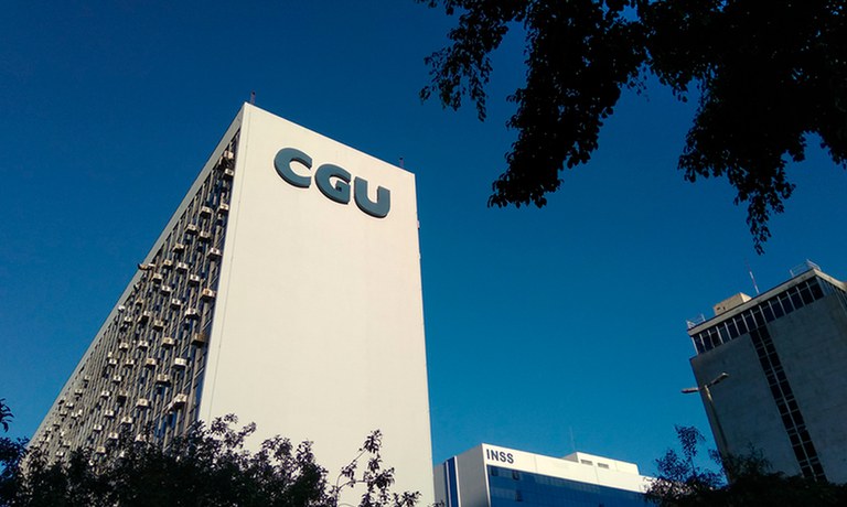 CgU.jpg