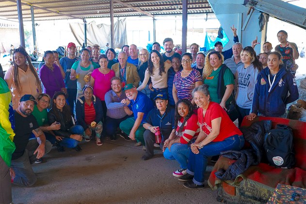 Representantes de cooperativas e associações de catadores participaram de reunião com a SGPR e o governo do Paraná