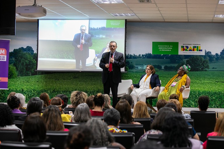 Secretário Renato Simões