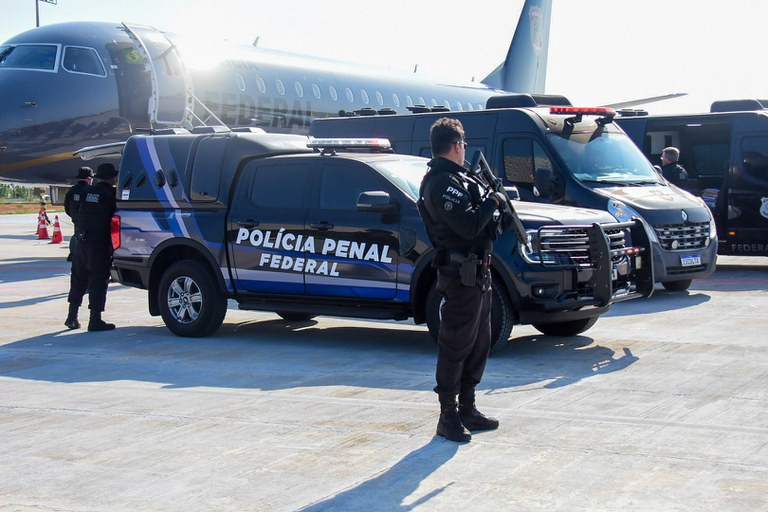 Polícia Penal Federal realiza transferência periódica de presos entre as Penitenciárias Federais.jfif