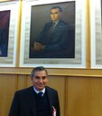 Foto: Ministro Gilberto Carvalho sob o retrato de Josué de Castro, brasileiro que presidiu o Conselho Executivo da FAO de 1951 a 1955.