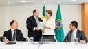 Dilma Rousseff recebe no Palácio do Planalto representantes do Grito da Terra. Foto: Roberto Stuckert Filho/PR