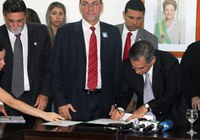 20.08.2013 - Projeto ODM Brasil 2015 se fortalece com assinatura de termo de compromisso entre Pnud e Petrobras