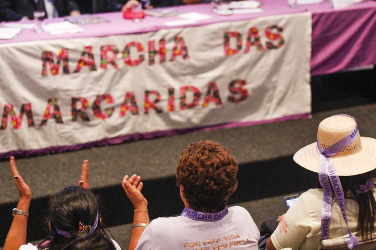 Margaridas marcham em Brasília por mais democracia, igualdade e autonomia