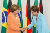 21.08.2015 - Dilma e Angela Merkel debatem acordo comercial entre Mercosul e União Europeia 