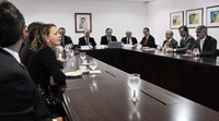 24.02.2015 - Ministros se reúnem com líderes da base do governo  no Senado para apresentar propostas de ajustes