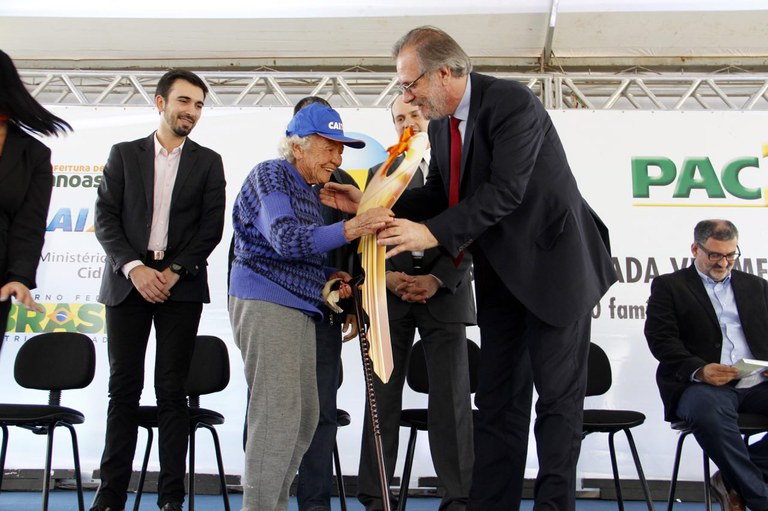 Minha Casa Minha Vida beneficia 300 famílias em Canoas (RS)