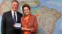 01.06.2015 - Dilma se reúne com presidente do Comitê Organizador dos Jogos Olímpicos