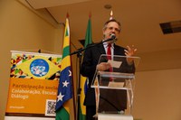 02.06.2015 - "A democracia que queremos gosta da participação social permanente ", afirma Rossetto no Dialoga Centro-Oeste