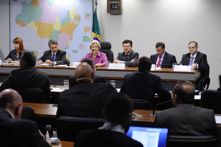 Secretaria-Geral participa de audiência no Senado sobre caminhoneiros