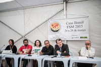 25.03.2015 - Casa Brasil leva propostas de participação social para o FSM