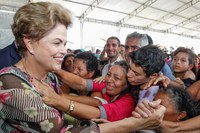 04.09.2015 - “Não pensaram só em fazer uma casa, mas em dar uma nova vida para a gente”