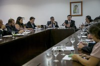 24.09.2015 - Reunião interministerial discute programa para redução de agrotóxicos 