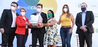 Ministra Flávia Arruda participa de evento com etnias indígenas do Distrito Federal